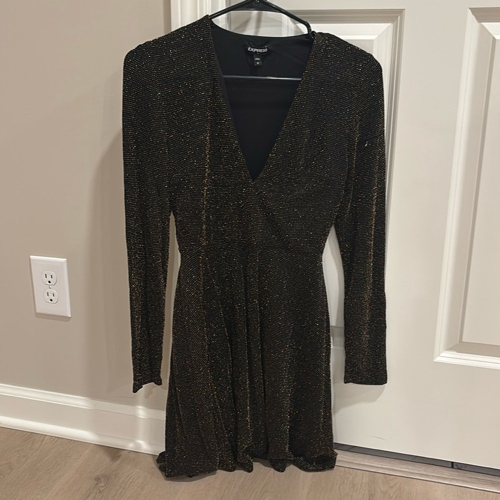 Size small black and gold dress from express